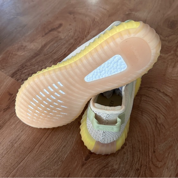 Flax Yeezy 350 - Picture 6 of 6